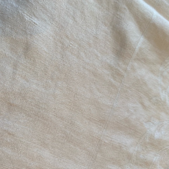 1950’s Damask Tablecloth 52” square - Picture 2 of 3